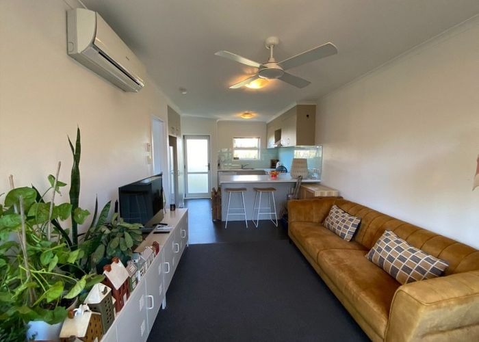  at 32 Charlemont Street, Whitiora, Hamilton