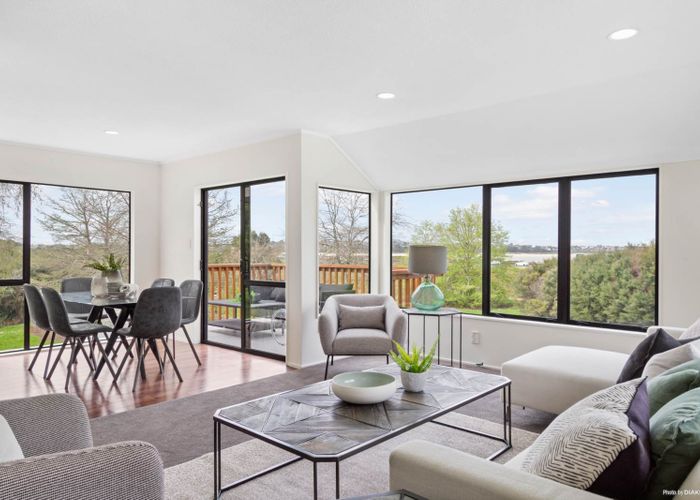  at 2/144 Exmouth Road, Northcote, Auckland