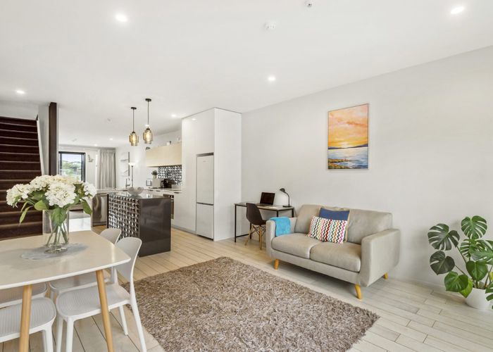  at 27/4 Stables Lane, Millwater, Rodney, Auckland