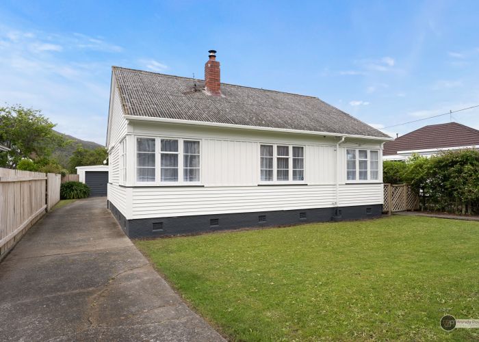  at 2 Rumgay Street, Fairfield, Lower Hutt