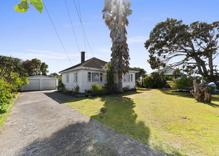  at 39 Hain Avenue, Mangere East, Auckland