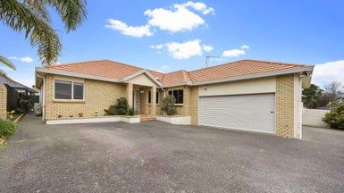  at 6 Pukatea Avenue, Albany, Auckland