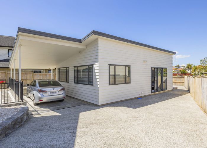  at 106 Hugh Green Drive, Pinehill, Auckland