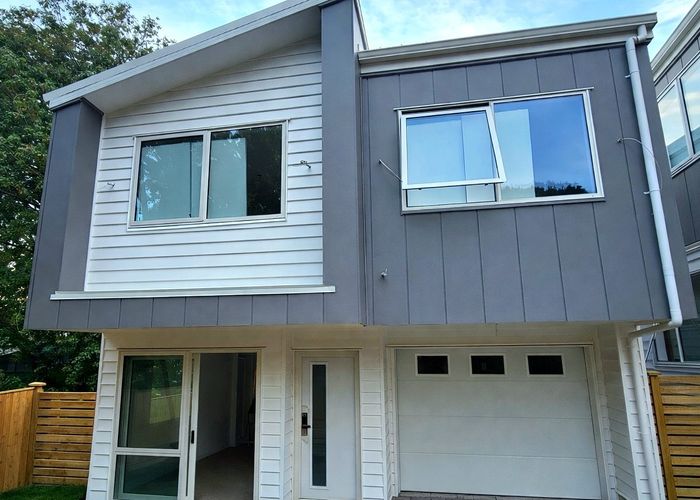  at 107 Union Road, Howick, Auckland