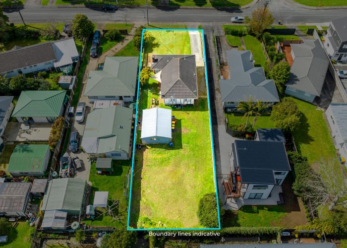  at 92 Gloria Avenue, Te Atatu Peninsula, Auckland