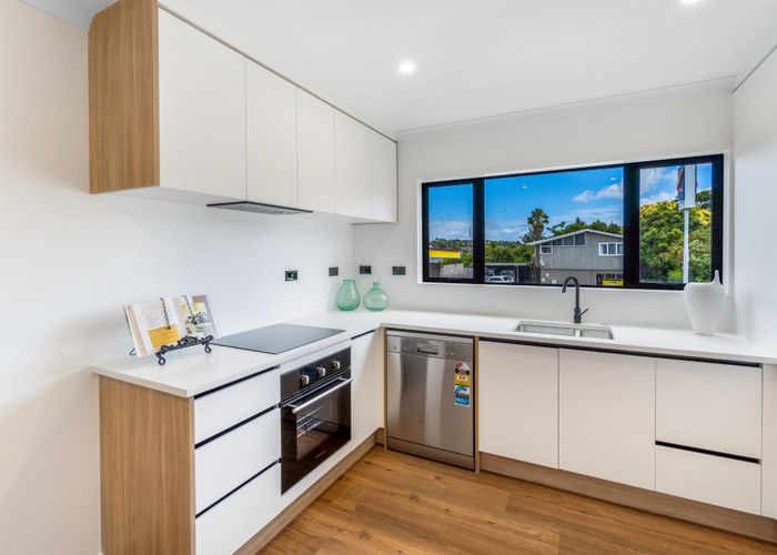  at 8/25 Griffen Park Road, Mount Roskill, Auckland City, Auckland