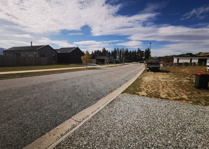 at 37 Kingfisher CRES, ARROWTOWN