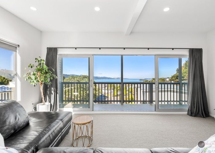  at 73 Miromiro Road, Normandale, Lower Hutt