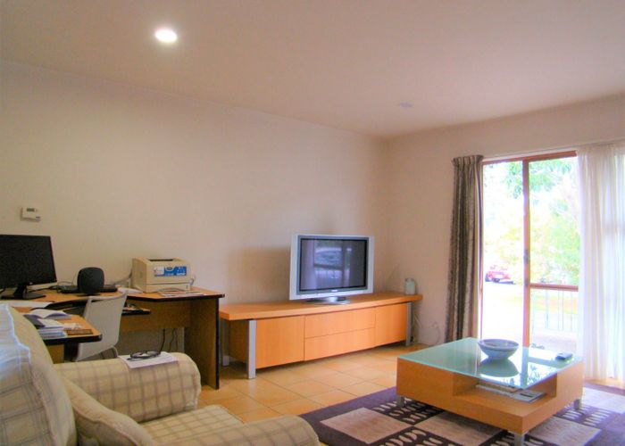  at 2/111 Panama Road, Mount Wellington, Auckland City, Auckland