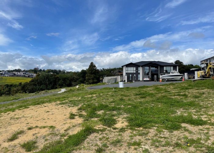  at 49B Murphys Road, Tōtara Park, Auckland