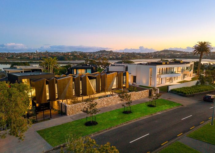  at 32 Tuhaere Street, Orakei, Auckland City, Auckland