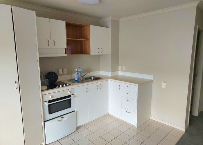  at 53/8 Carolina Place, Albany, North Shore City, Auckland
