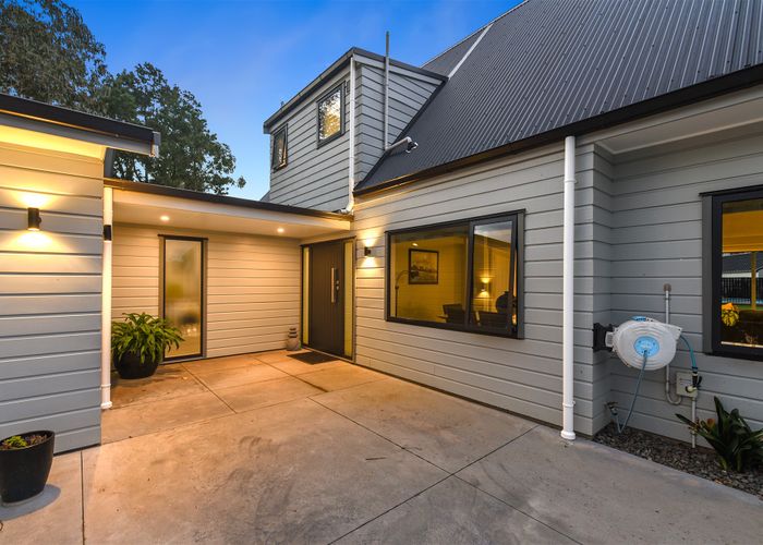  at 12A East Ridge Grove, Newstead, Hamilton