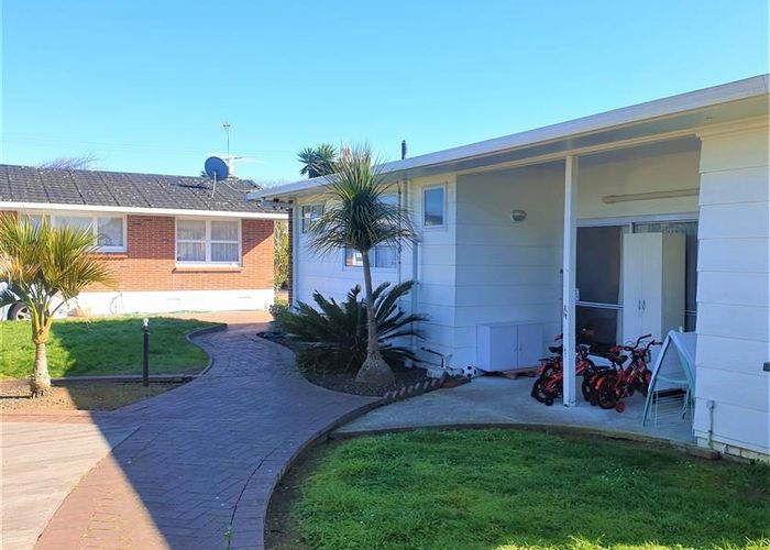  at 25A Buckingham Crescent, Papatoetoe, Manukau City, Auckland