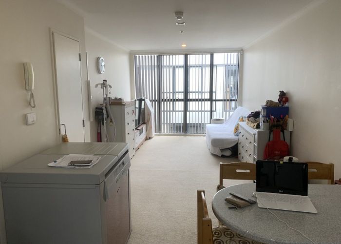  at B 714/176 Broadway, Newmarket, Auckland City, Auckland