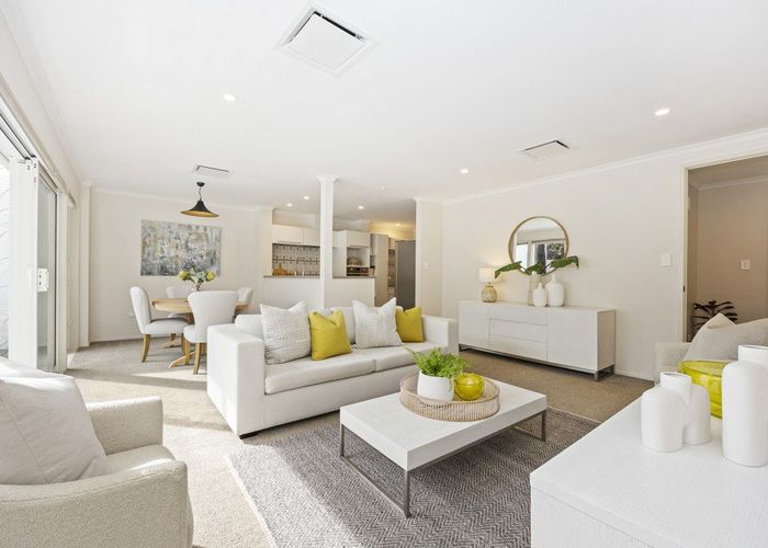  at 2/19 Seaview Avenue, Northcote Point, North Shore City, Auckland