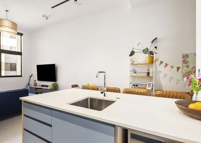  at 5/45 Cuba Street, Te Aro, Wellington