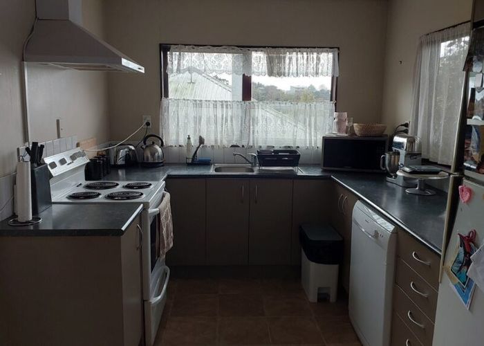  at 33 Bellevue Road, Brookfield, Tauranga, Bay Of Plenty