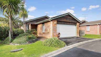  at 9 The Grove, Red Beach, Whangaparāoa