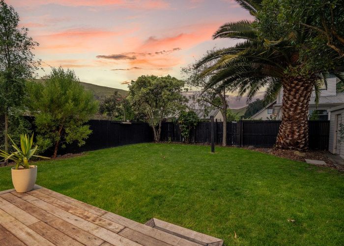  at 4 Denman Street, Sumner, Christchurch City, Canterbury