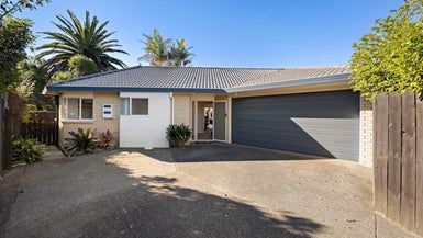  at 3/65 Bay Street, Red Beach, Whangaparāoa