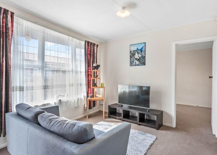  at 2/84 Portage Road, New Lynn, Waitakere City, Auckland