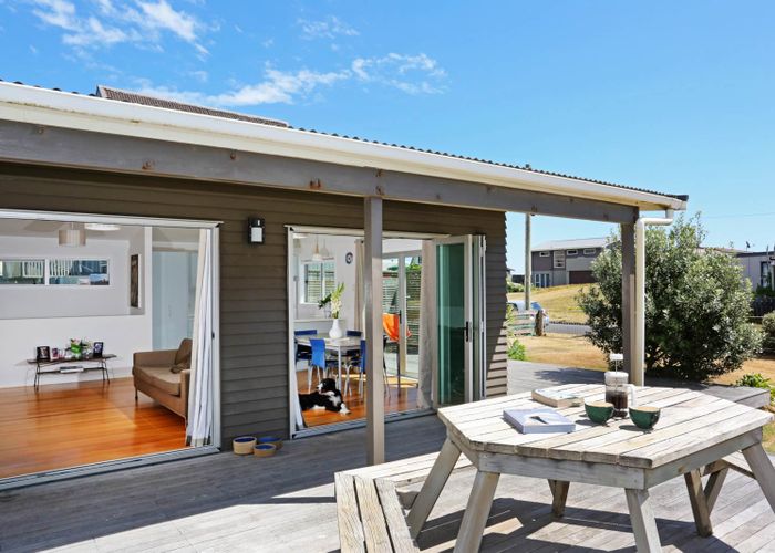  at 20 Ocean View Road, Tuakau