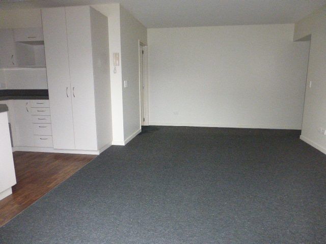  at 2/30 Mathesons Road, Phillipstown, Christchurch City, Canterbury