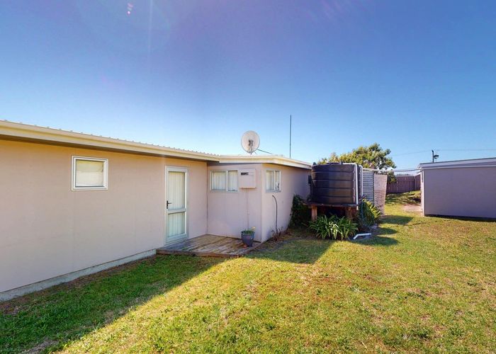  at 14 Ramona Avenue, Waitarere Beach, Horowhenua, Manawatu / Whanganui