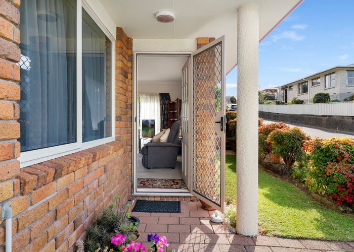  at 6 Racecourse Way, Greerton, Tauranga, Bay Of Plenty