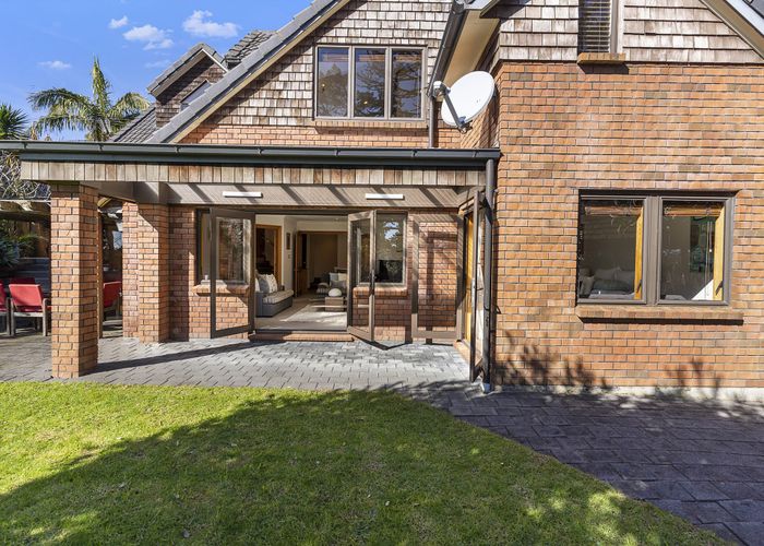  at 7 Charles Fox Place, Saint Johns, Auckland