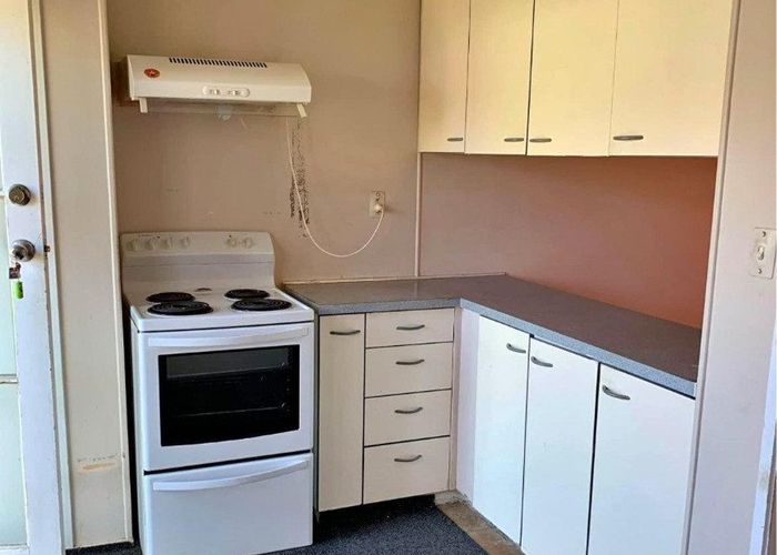  at 2/54 Kenderdine Road, Papatoetoe, Manukau City, Auckland
