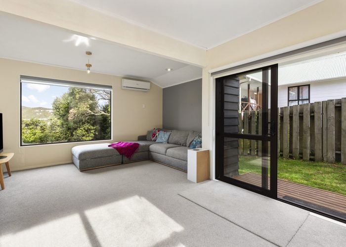  at 85 Percy Dyett Drive, Karori, Wellington