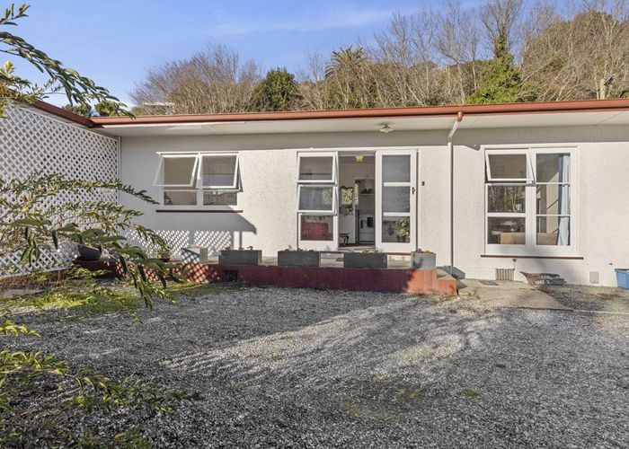  at 2/37A Tahunanui Drive, Tahunanui, Nelson, Nelson / Tasman