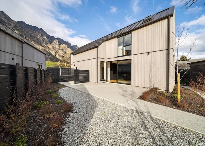  at 5 Crossfall Lane, Jacks Point, Queenstown-Lakes, Otago