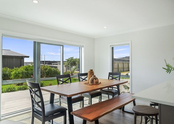  at 55 Seagrass Place, Otaki Beach, Otaki