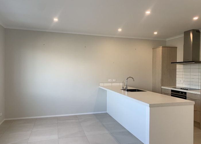  at 3/2 Rangitamiro Place, Hobsonville, Waitakere City, Auckland