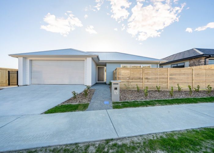  at 8 Mohua Way, Kelson, Lower Hutt, Wellington