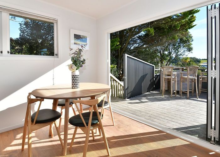  at 8B Folkestone St, Murrays Bay, North Shore City, Auckland