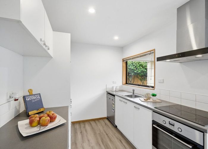  at 6/4 Broadbent Street, Riccarton, Christchurch City, Canterbury