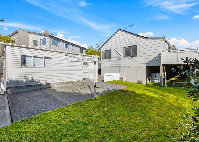  at 6 Neilon Place, Northcross, North Shore City, Auckland