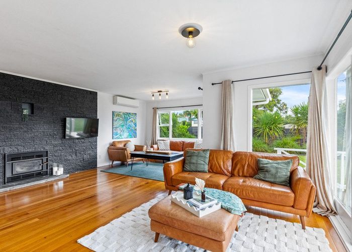  at 85 Tiroroa Avenue, Te Atatu South, Waitakere City, Auckland