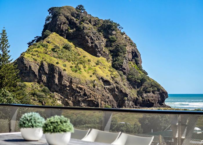  at 87 Marine Parade North, Piha