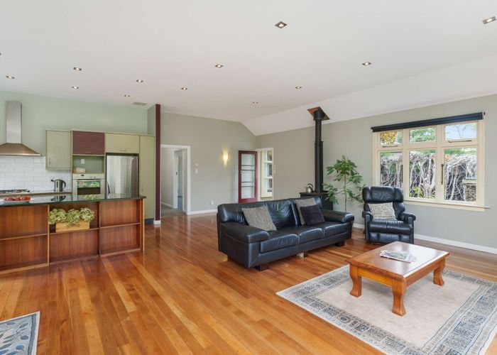  at 15 Ford Road, Opawa, Christchurch