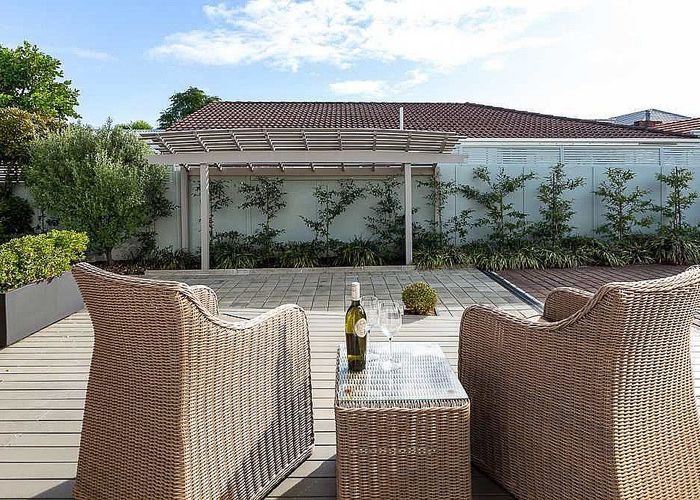  at 2/38 East Coast Road, Milford, North Shore City, Auckland