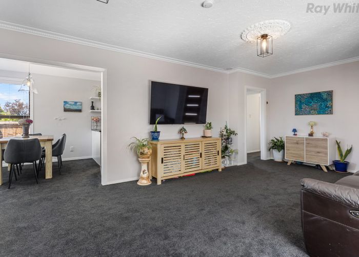  at 15 Leo Street, Bishopdale, Christchurch City, Canterbury