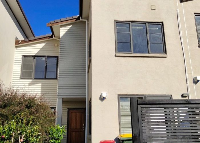  at 65 Kelvin Hart Drive, Dannemora, Manukau City, Auckland