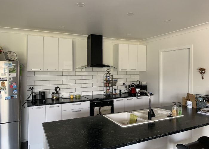  at 21B Chestnut Close, Kelvin Grove, Palmerston North