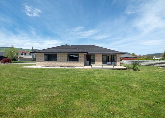  at 27 Pukeko Way, Kinloch, Taupo, Waikato