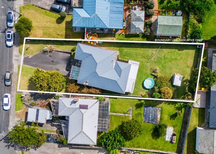  at 6 Springside Place, New Lynn, Waitakere City, Auckland